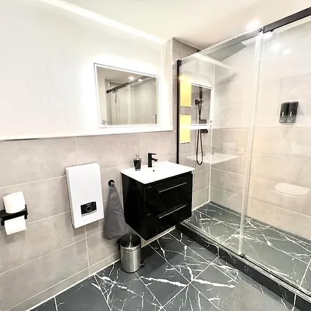 Living Solution 24 Apartment