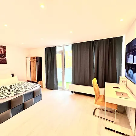 Apartment Living Solution 24 *