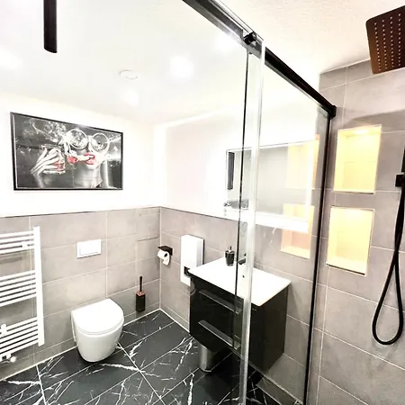 Living Solution 24 Apartment