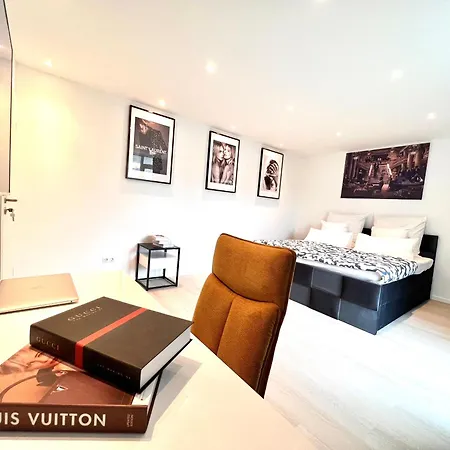 Living Solution 24 Apartman *