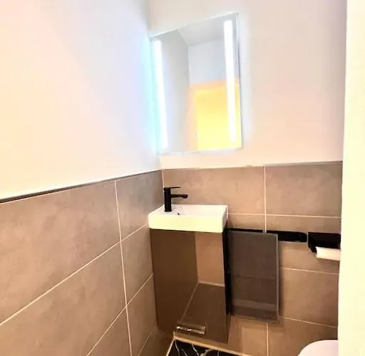 Living Solution 24 Apartment