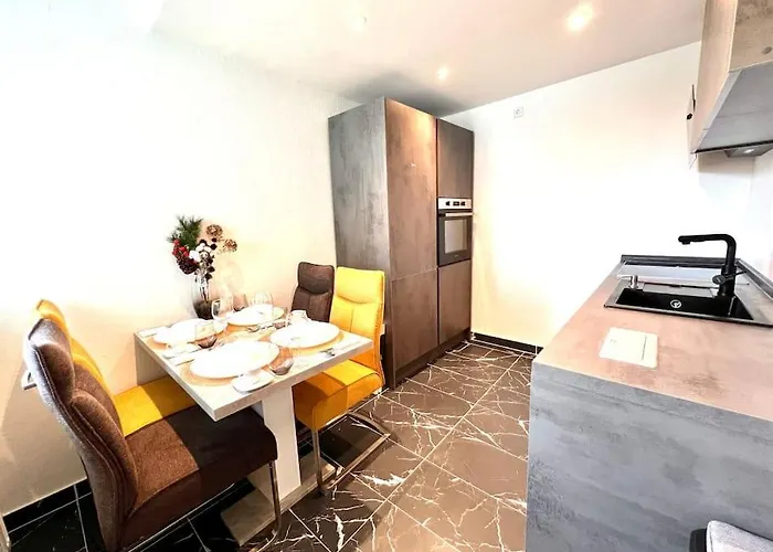 Living Solution 24 Apartment *