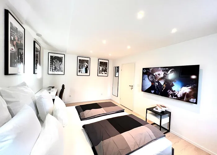 Living Solution 24 *